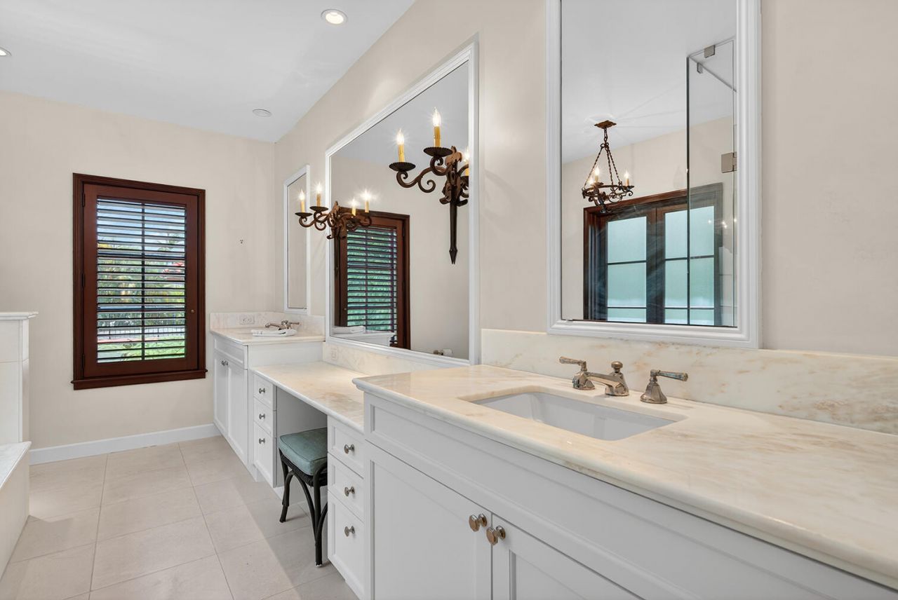 424 Brazilian Avenue, Palm Beach, FL 33480 Photo