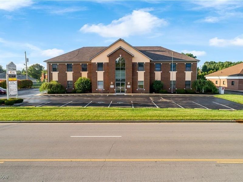 4501 Hills And Dales Road NW, Unit 201, Canton, OH 44708 Photo 4