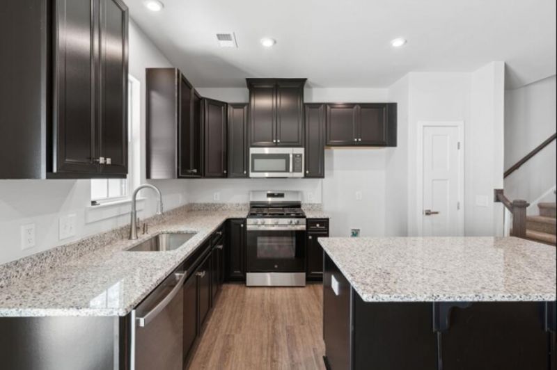 1062 Crescent Cove Lane Photo 8