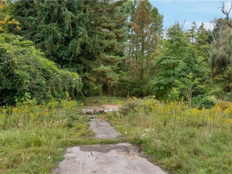 1356 E Turkeyfoot Lake Road, Akron, OH 44312 Photo 10