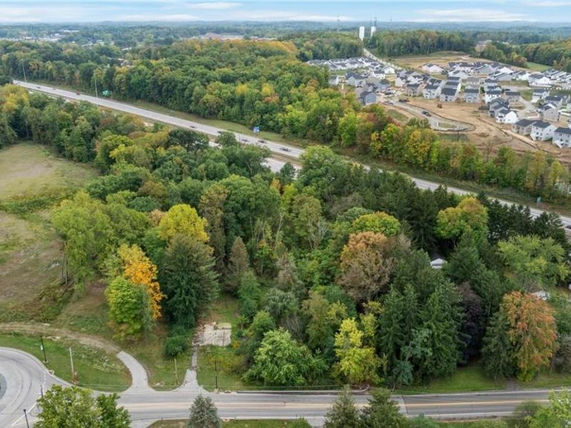 1356 E Turkeyfoot Lake Road, Akron, OH 44312 Photo 4