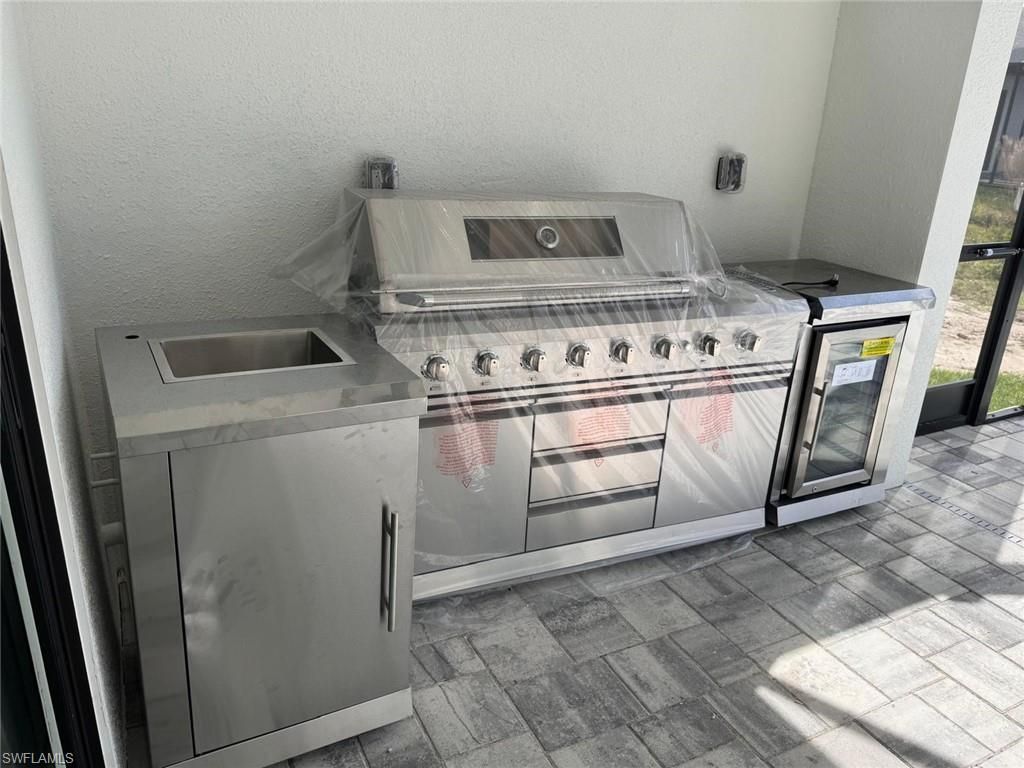 3304 Kismet Pky W, Cape Coral, FL 33993 Photo