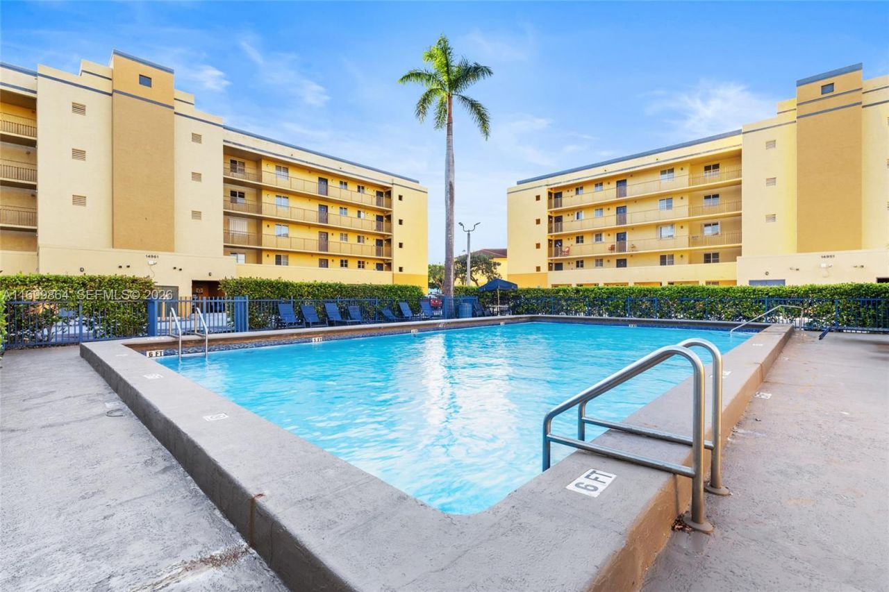 14971 SW 82nd Ln, Unit 20-508, Miami, FL 33193 Photo