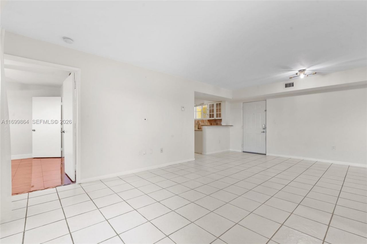 14971 SW 82nd Ln, Unit 20-508, Miami, FL 33193 Photo