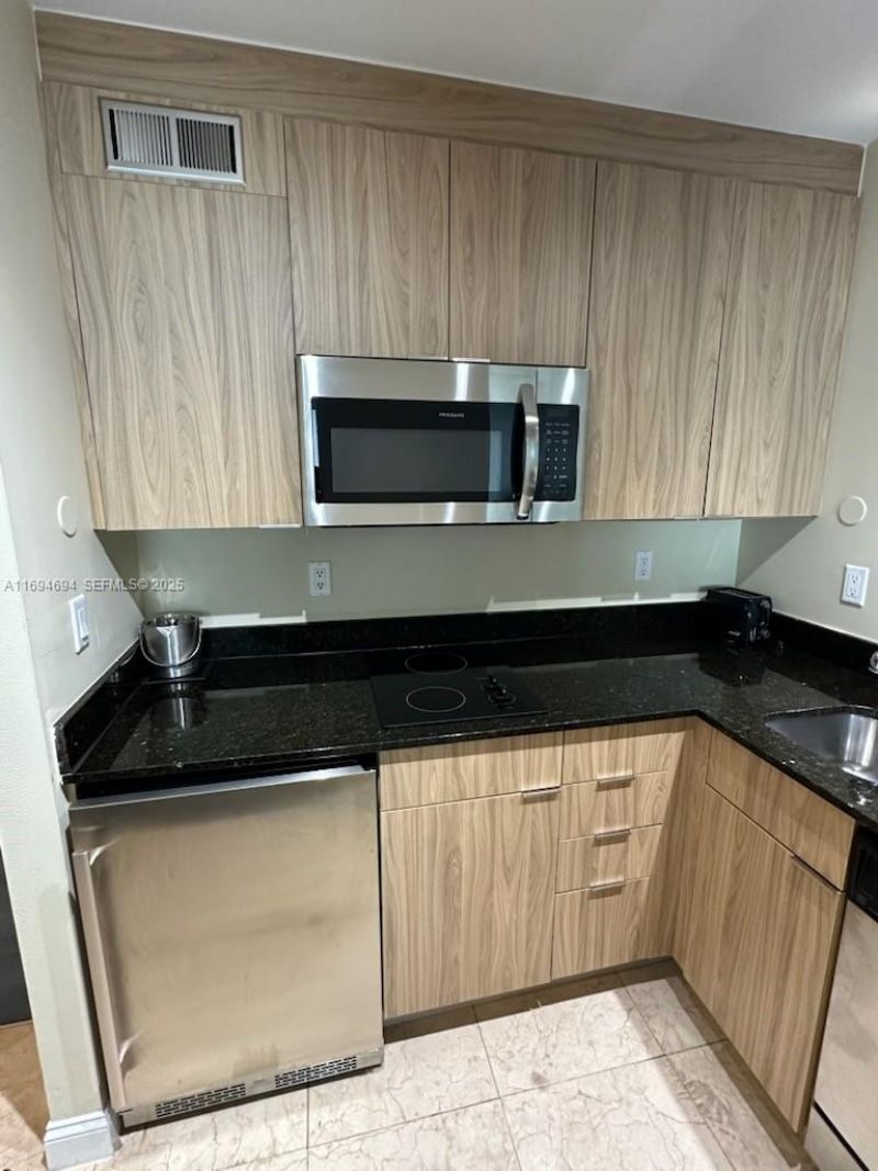 2670 E Sunrise Blvd, Unit 905, Fort Lauderdale, FL 33304 Photo