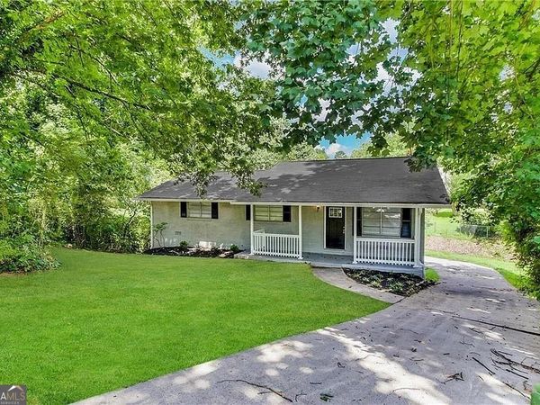 2370 Tiffany Circle, Decatur, GA 30035