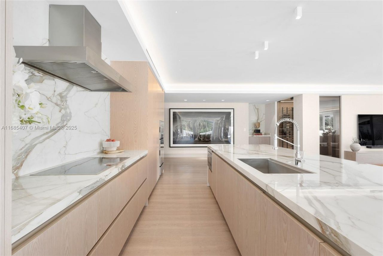 7917 Fisher Island Dr, Unit 7917, Miami Beach, FL 33109 Photo