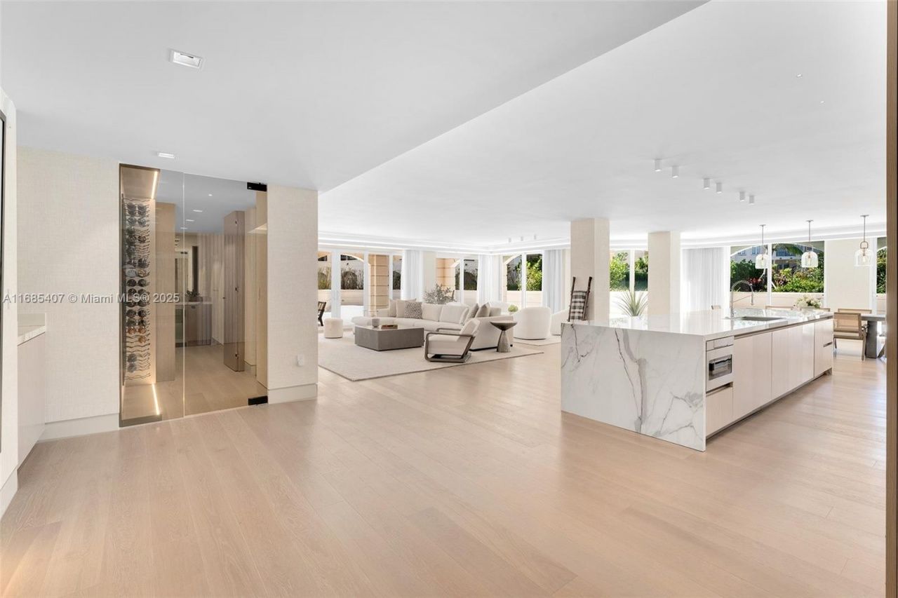 7917 Fisher Island Dr, Unit 7917, Miami Beach, FL 33109 Photo