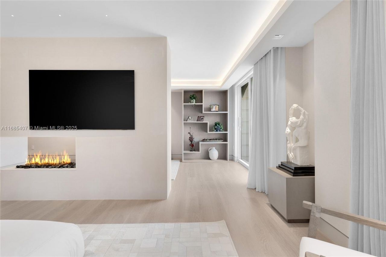 7917 Fisher Island Dr, Unit 7917, Miami Beach, FL 33109 Photo