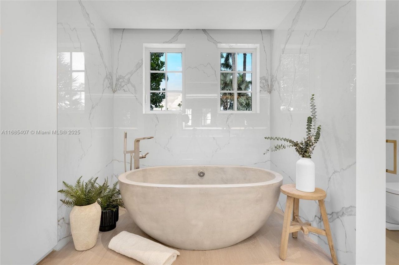 7917 Fisher Island Dr, Unit 7917, Miami Beach, FL 33109 Photo