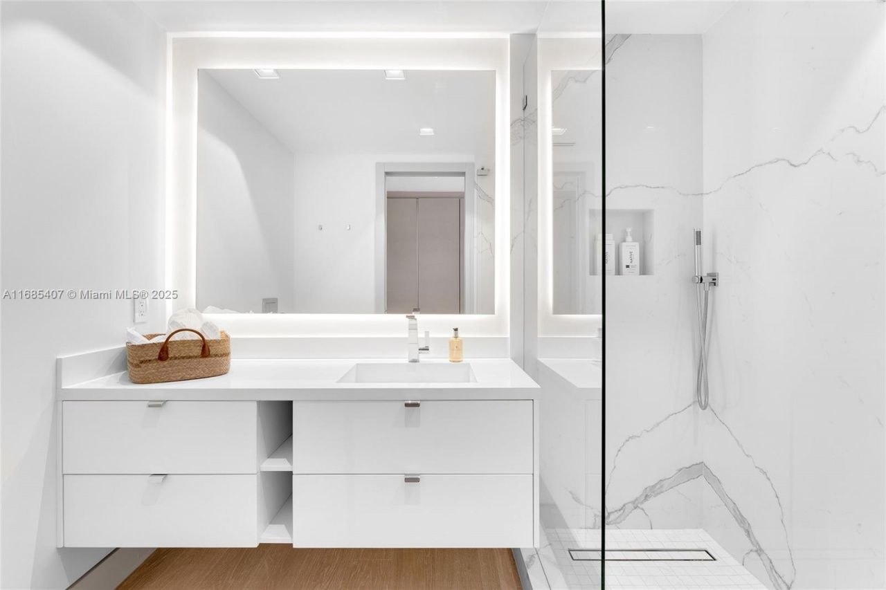 7917 Fisher Island Dr, Unit 7917, Miami Beach, FL 33109 Photo