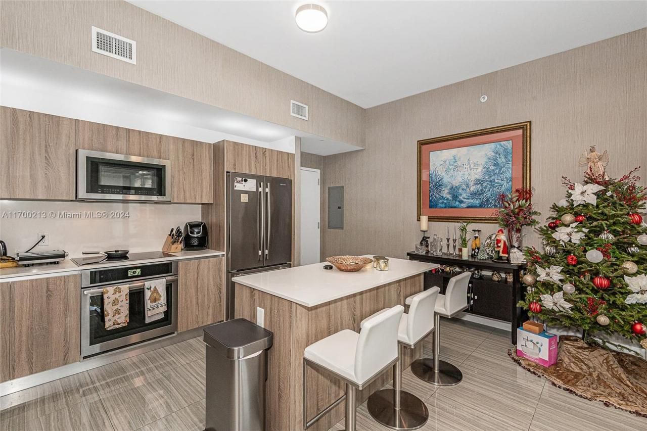 2960 NE 207th St, Unit 505, Aventura, FL 33180 Photo