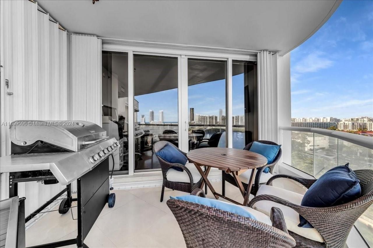 7000 Island Blvd, Unit 1207, Aventura, FL 33160 Photo