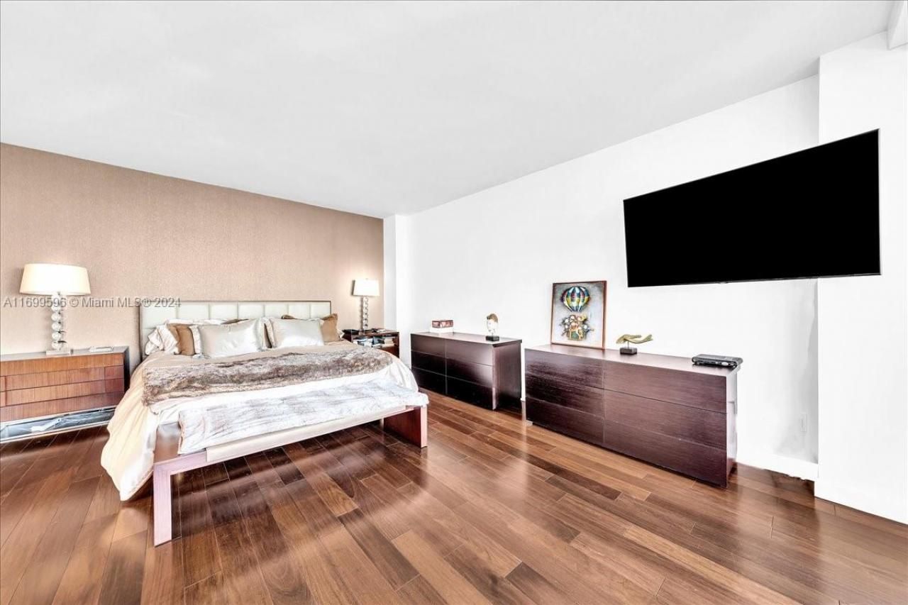 7000 Island Blvd, Unit 1207, Aventura, FL 33160 Photo