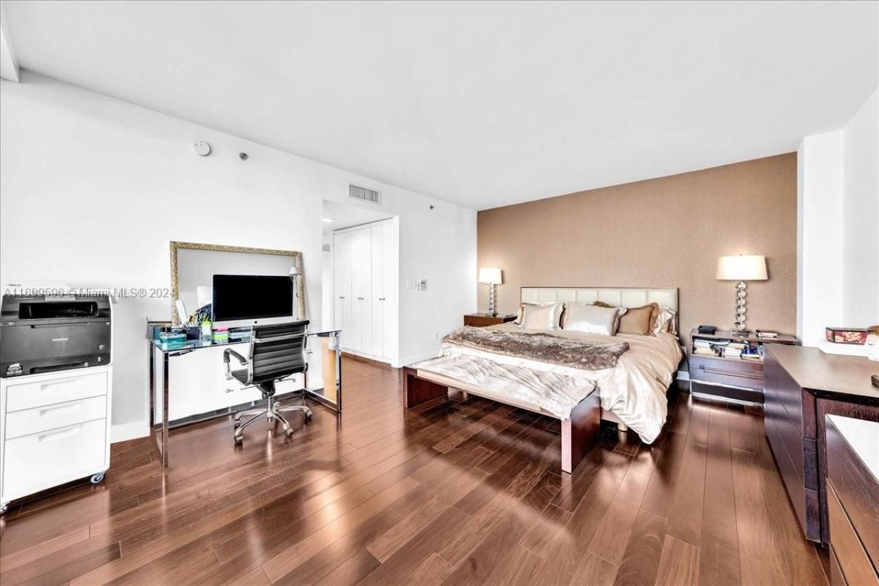 7000 Island Blvd, Unit 1207, Aventura, FL 33160 Photo