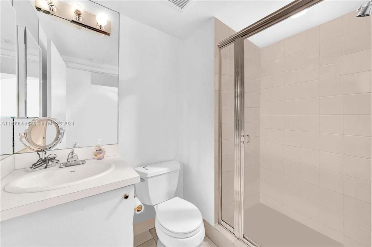 7000 Island Blvd, Unit 1207, Aventura, FL 33160 Photo