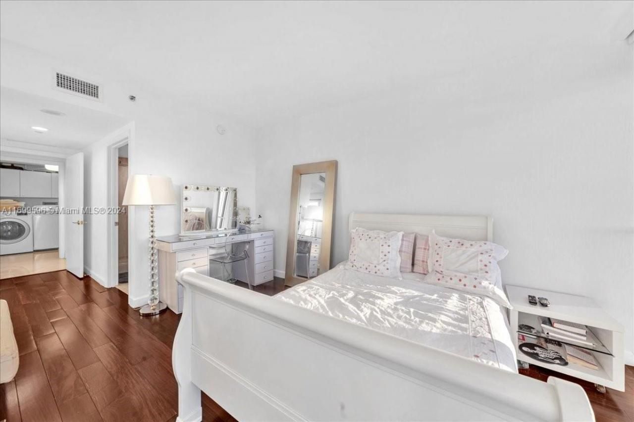 7000 Island Blvd, Unit 1207, Aventura, FL 33160 Photo