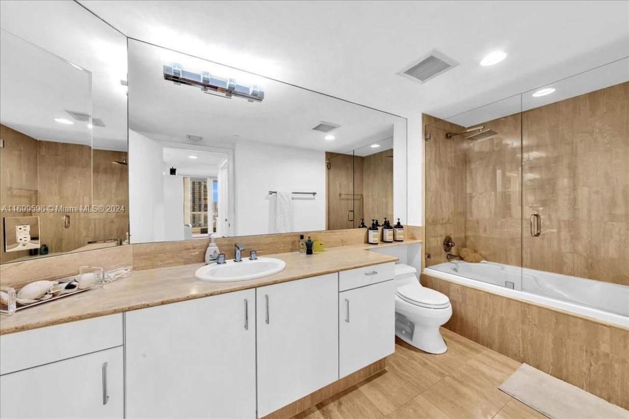 7000 Island Blvd, Unit 1207, Aventura, FL 33160 Photo