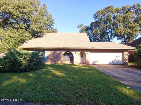 201 Kingswood Drive, Lafayette, LA 70501