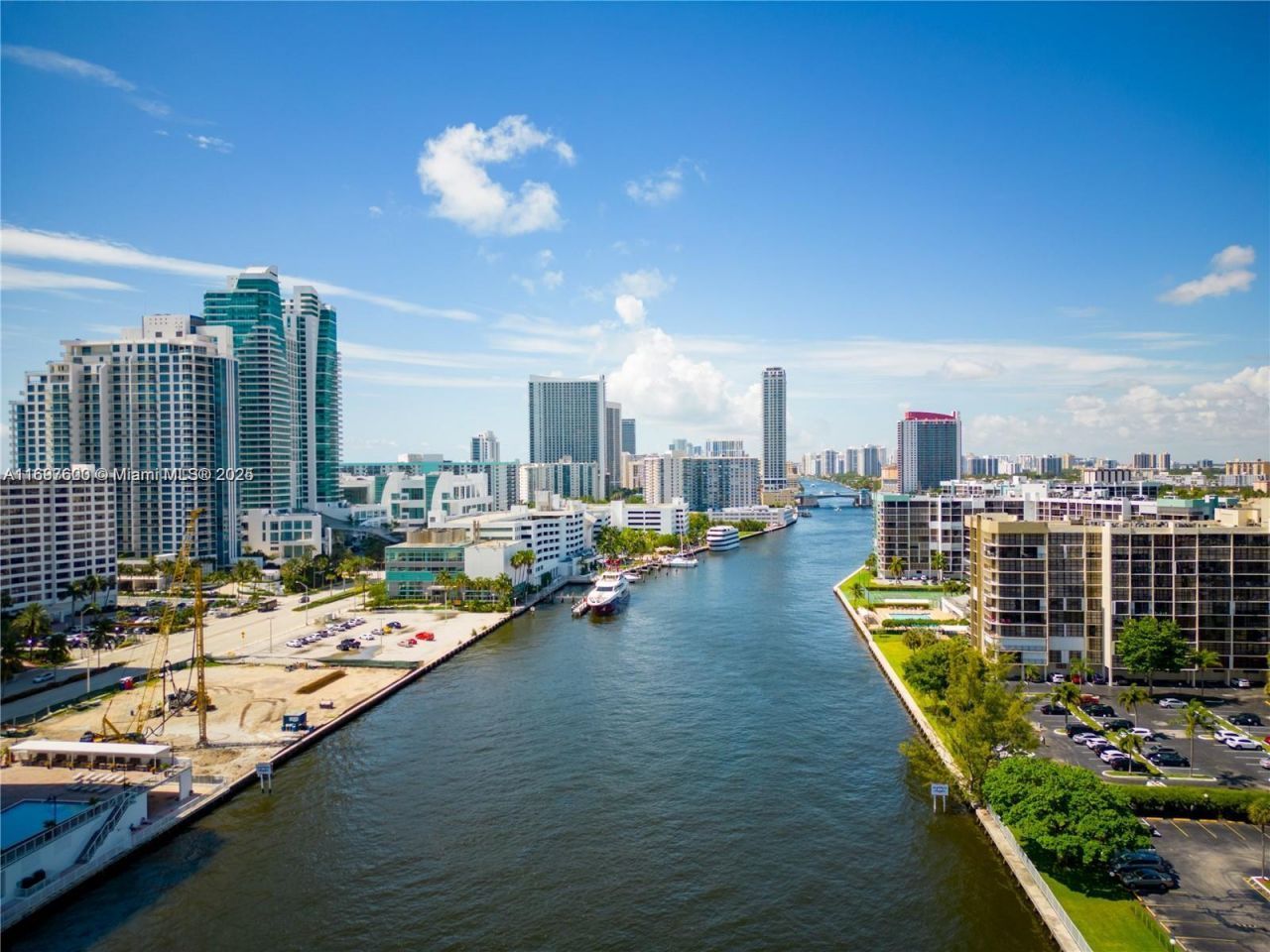 800 Parkview Dr, Unit 708, Hallandale Beach, FL 33009 Photo