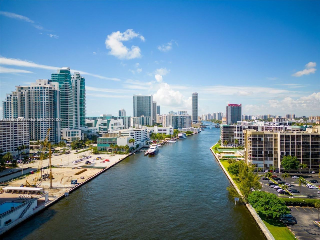 800 Parkview Dr, Unit 708, Hallandale Beach, FL 33009 Photo