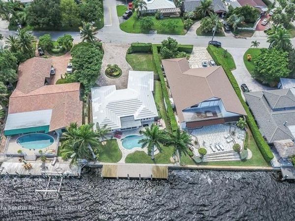 412 SE 28th Avenue, Pompano Beach, FL 33062