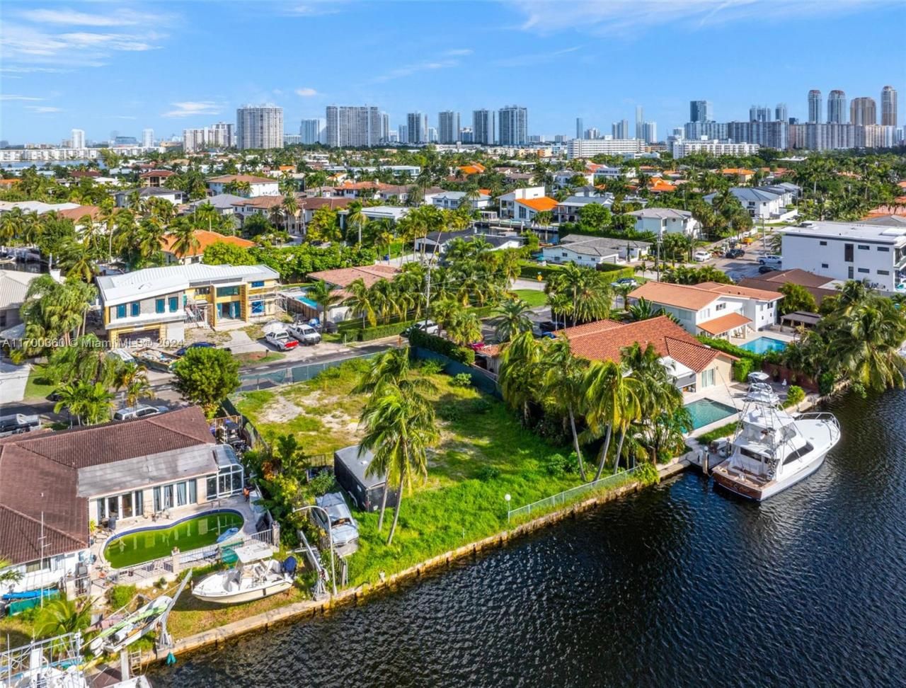 3030 NE 164th St, North Miami Beach, FL 33160 Photo