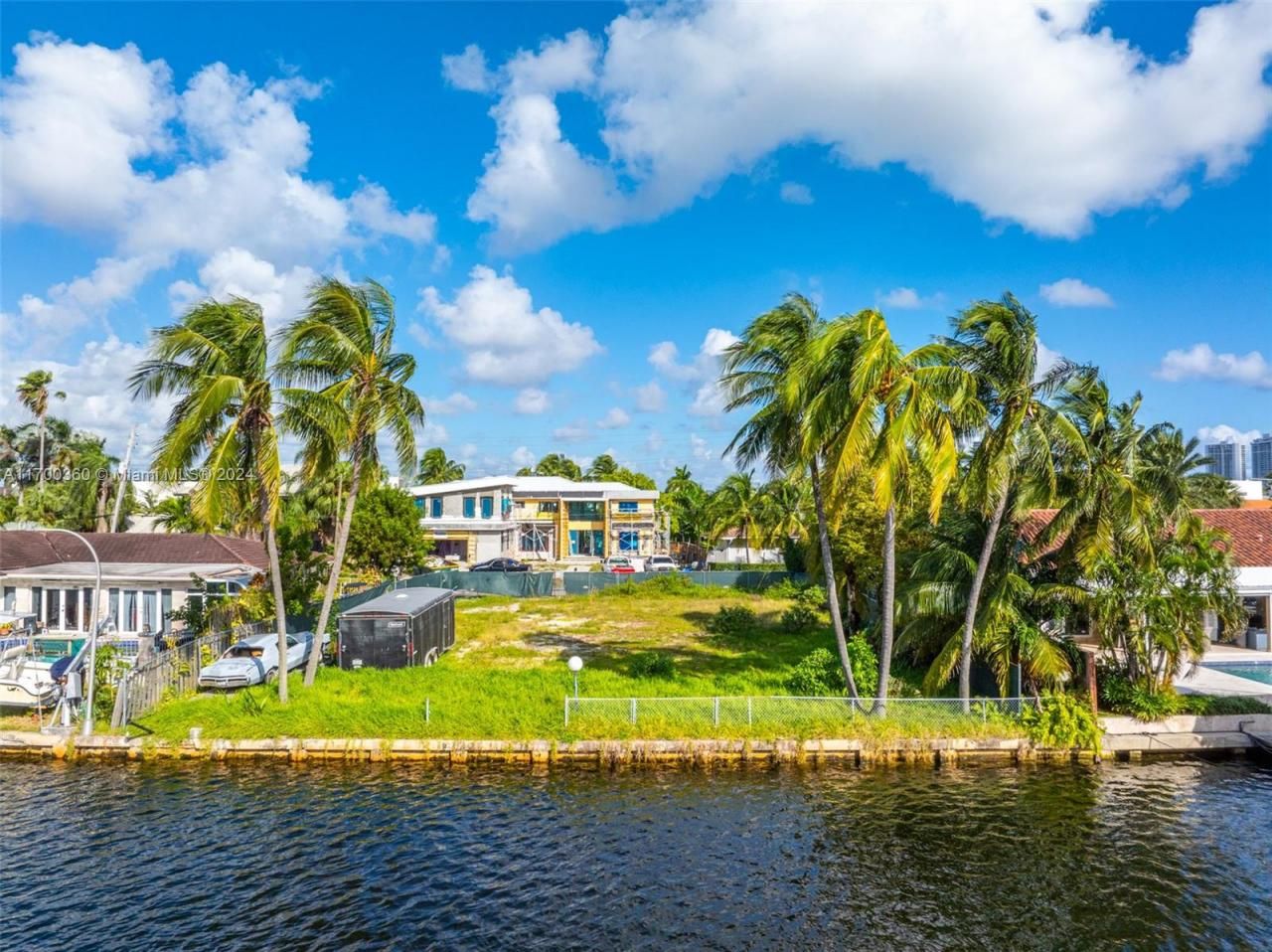 3030 NE 164th St, North Miami Beach, FL 33160 Photo