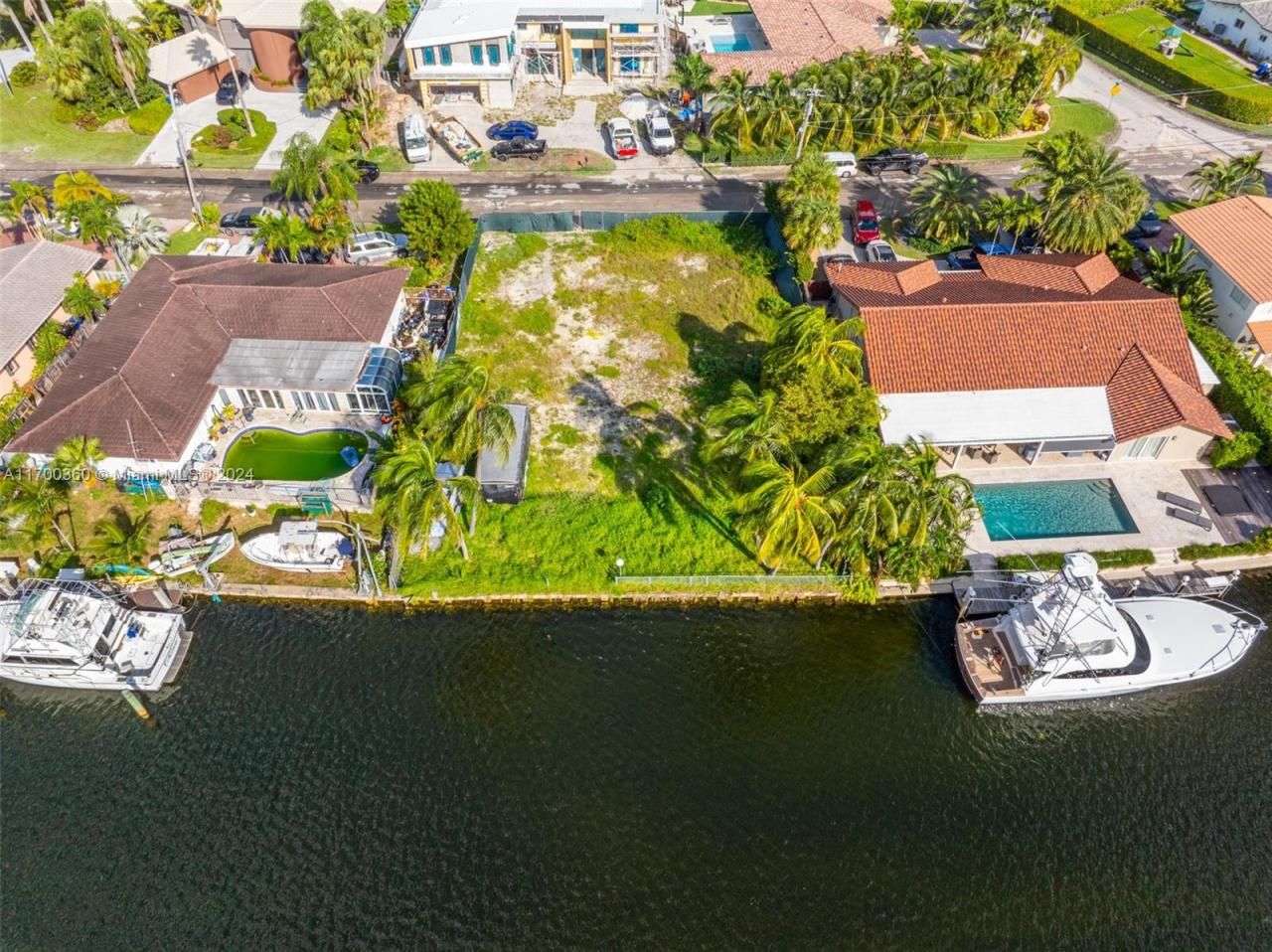 3030 NE 164th St, North Miami Beach, FL 33160 Photo