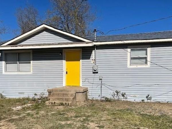 621 E FM 64 Highway, Ladonia, TX 75449