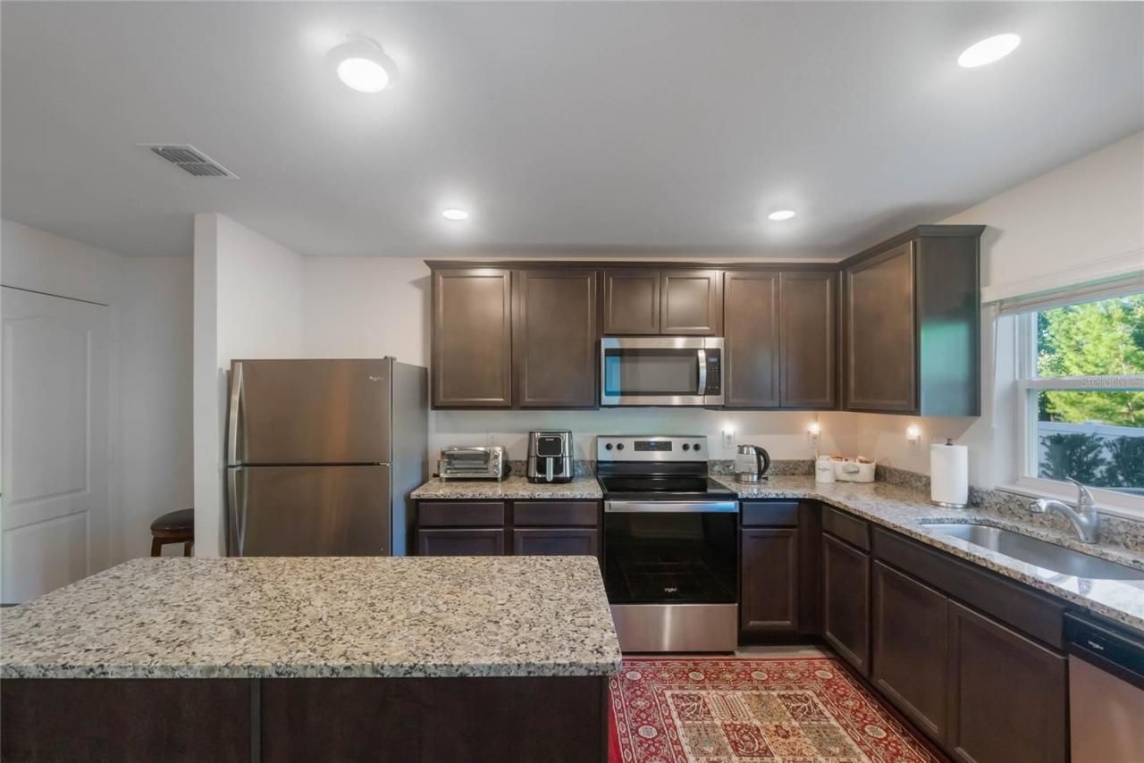 1592 Wynford Circle, Tavares, FL 32778 Photo
