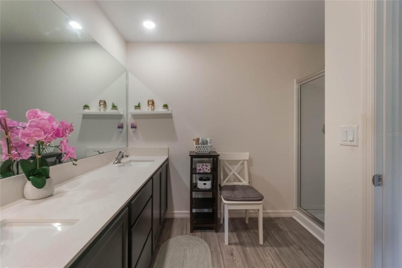 1592 Wynford Circle, Tavares, FL 32778 Photo