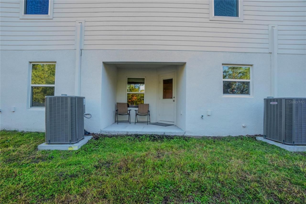 1592 Wynford Circle, Tavares, FL 32778 Photo