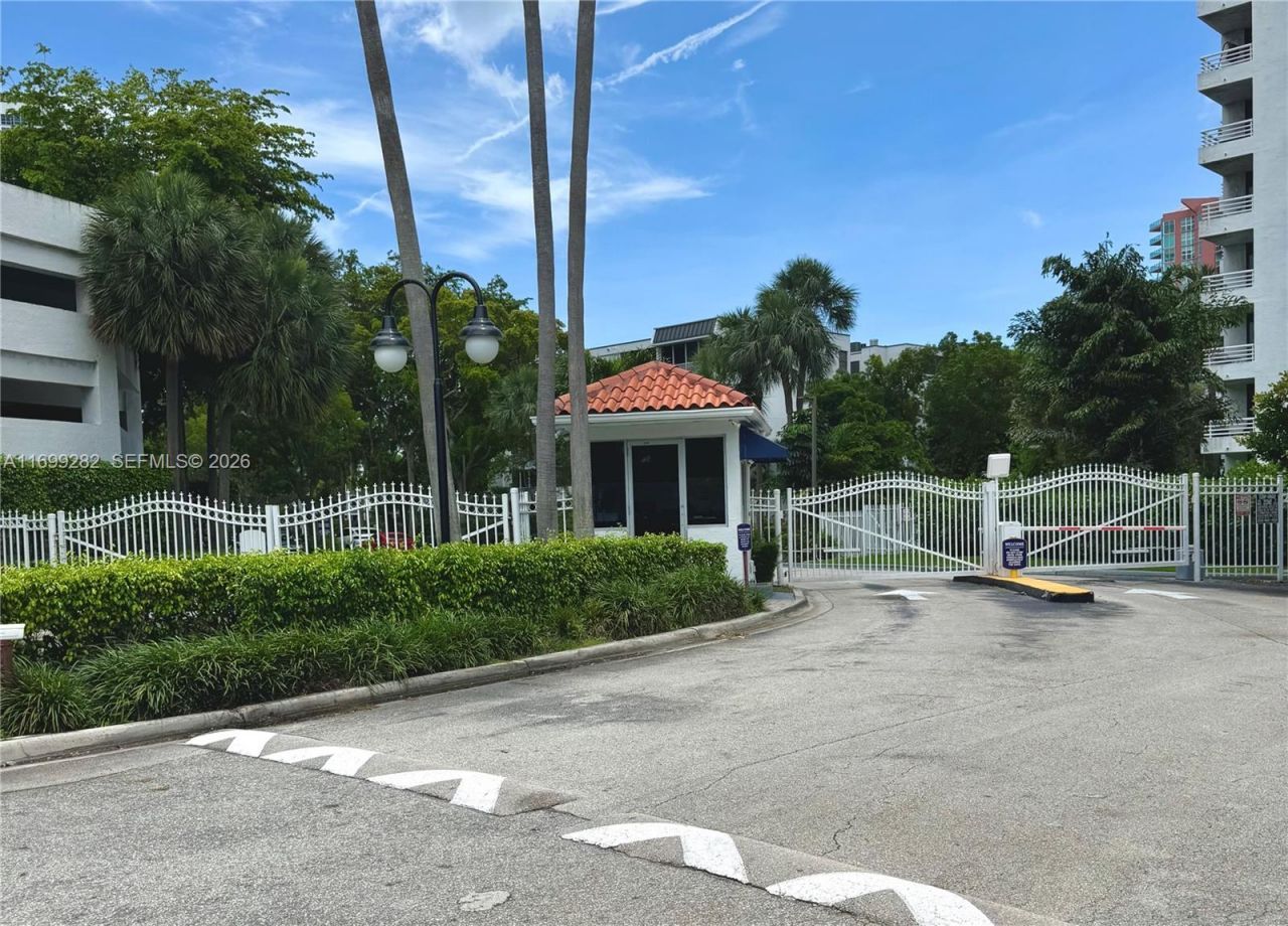 3400 NE 192nd St, Unit 307, Aventura, FL 33180 Photo