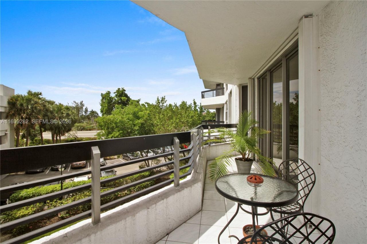 3400 NE 192nd St, Unit 307, Aventura, FL 33180 Photo