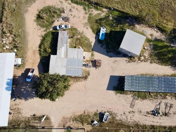 952 State Highway 22, Whitney, TX 76692