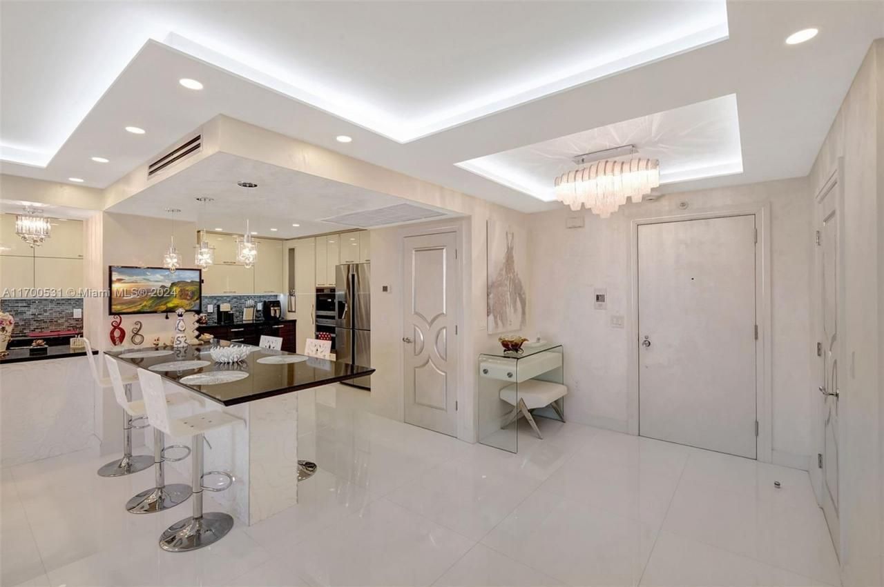 9801 W Collins Ave, Unit 5O/complet, Bal Harbour, FL 33154 Photo