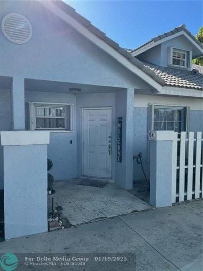 340 SE 2nd Avenue, Unit D4, Deerfield Beach, FL 33441 Photo