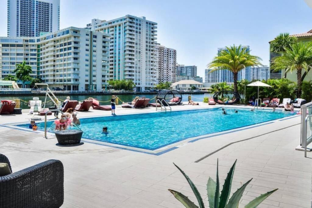 2602 E Hallandale Beach Blvd, Unit R508, Hallandale Beach, FL 33009 Photo