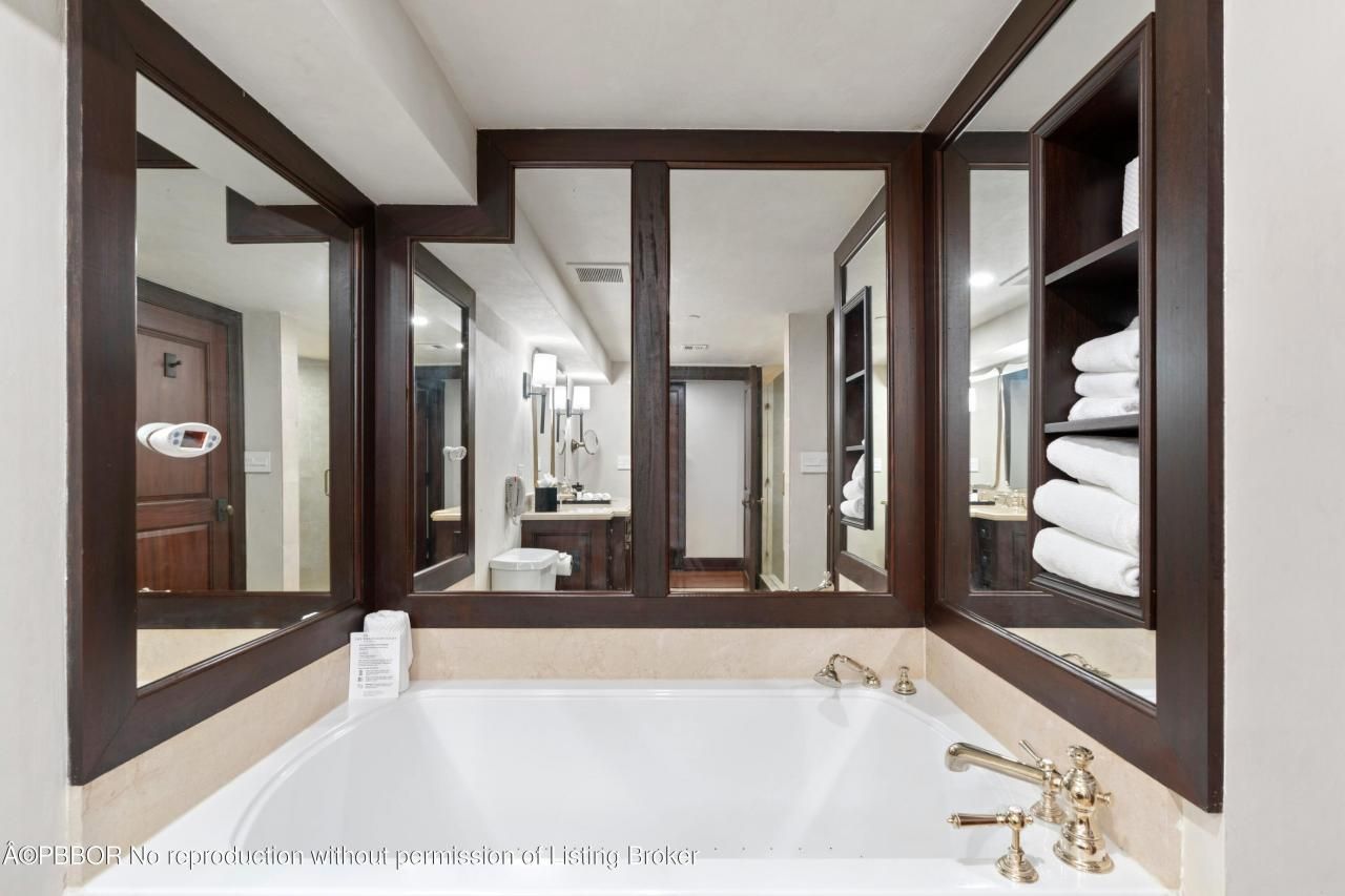 301 Australian Avenue, Unit 303, Palm Beach, FL 33480 Photo