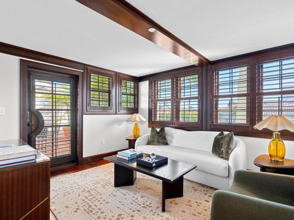 301 Australian Avenue, Unit 303, Palm Beach, FL 33480