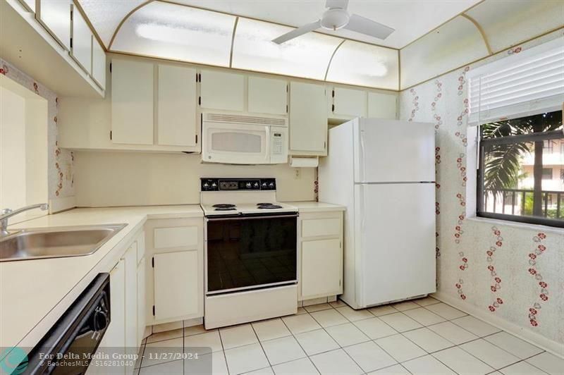 2726 NW 104th Avenue, Unit 201, Sunrise, FL 33322 Photo