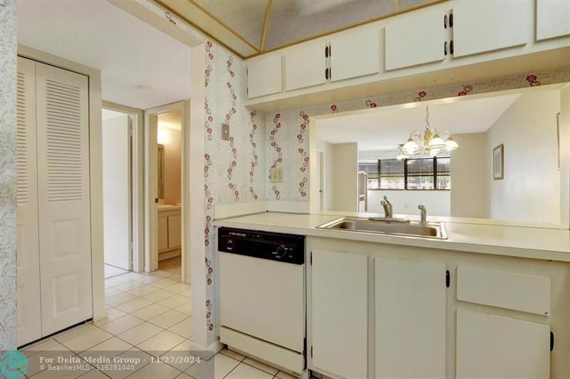 2726 NW 104th Avenue, Unit 201, Sunrise, FL 33322 Photo