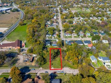 2433 52nd Street, Dallas, TX 75216