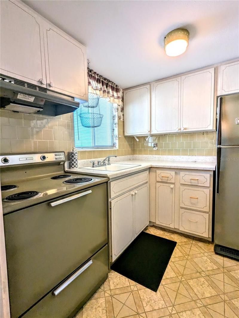 2228 Canal Drive, Unit D26, Bradenton, FL 34207 Photo