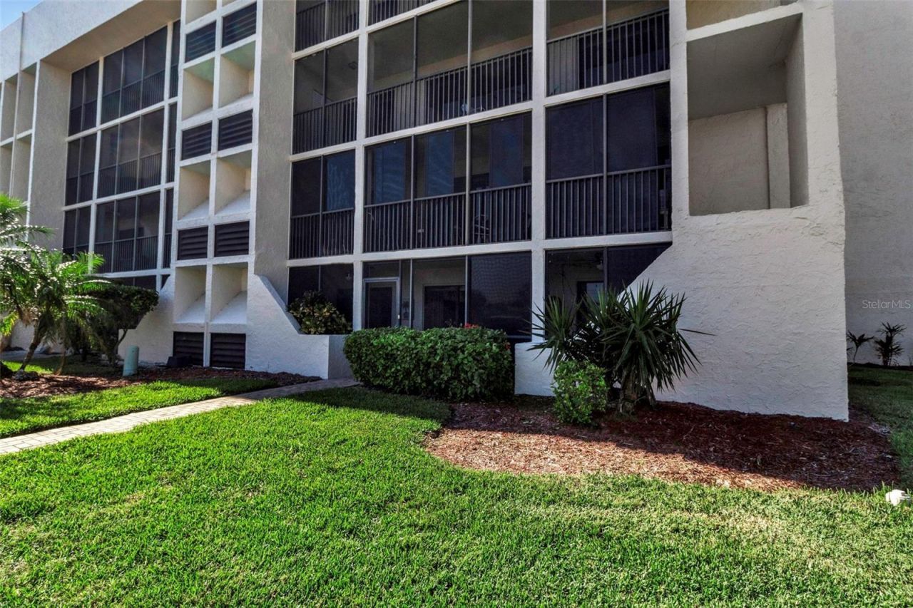 4119 61st Avenue Terrace W, Unit 105, Bradenton, FL 34210 Photo