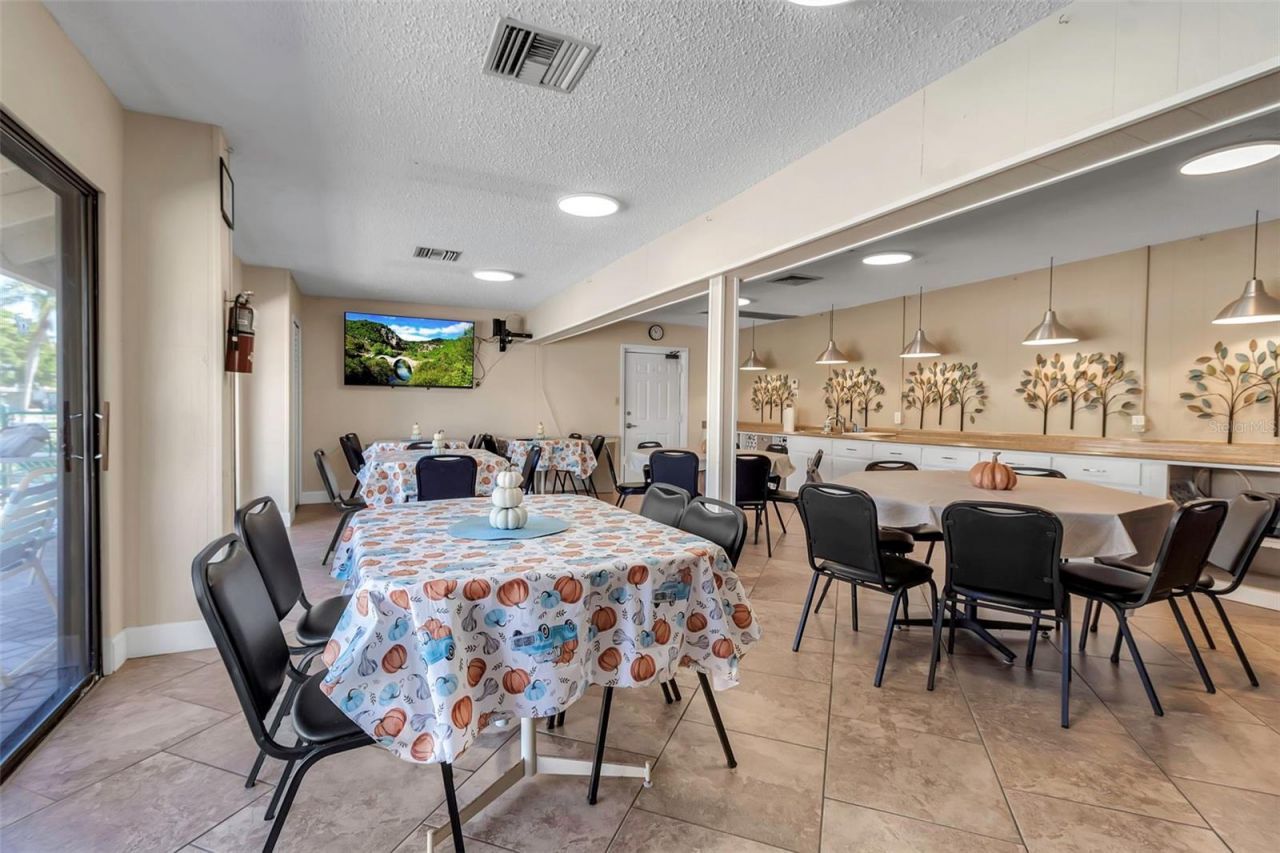 4119 61st Avenue Terrace W, Unit 105, Bradenton, FL 34210 Photo