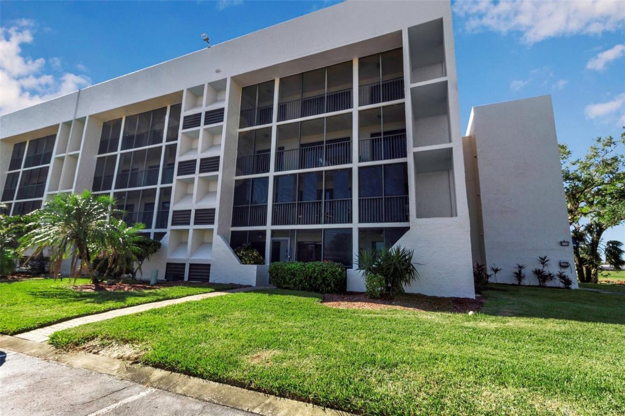 4119 61st Avenue Terrace W, Unit 105, Bradenton, FL 34210 Photo