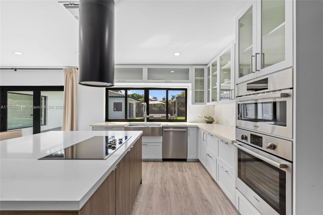 116 W 1st Ct, Miami Beach, FL 33139 Photo