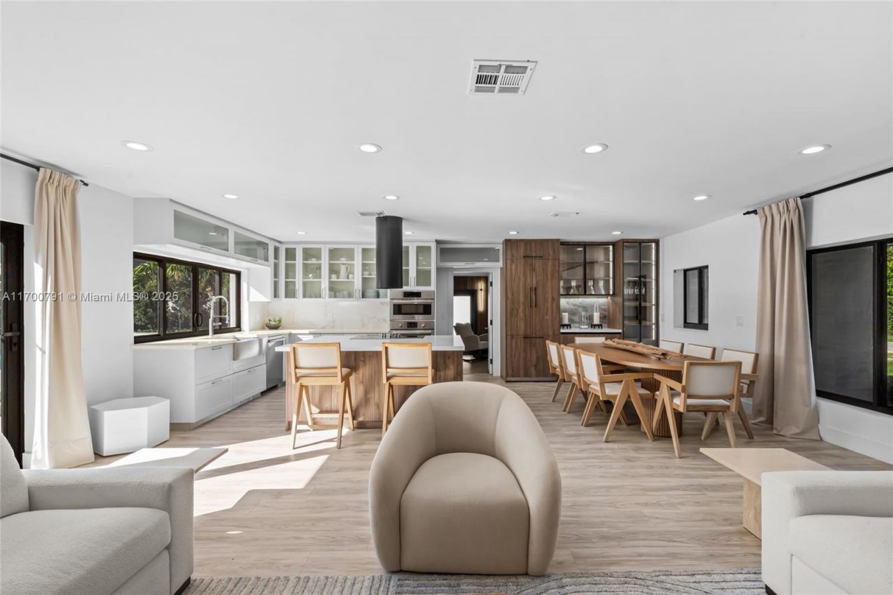 116 W 1st Ct, Miami Beach, FL 33139 Photo